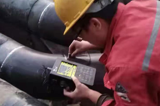 <a href=http://m.gaoxiao123.com.cn/e/tags/htag.php?tag=jinan target=_blank class=infotextkey>濟(jì)南</a>不銹鋼壓縮空氣管道安裝現(xiàn)場